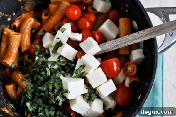 Creamy Caprese Pasta Creamy Caprese Pasta