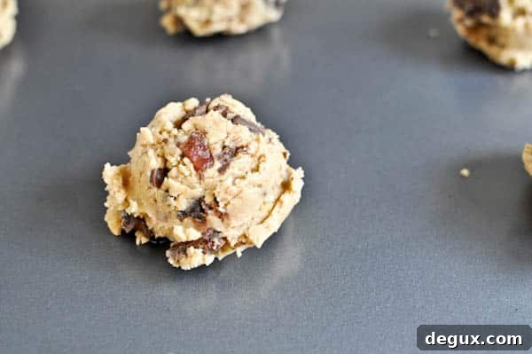 Chewy Peanut Butter Cookies with Chocolate Candied Bacon Chewy Peanut Butter Cookies with Chocolate Candied Bacon