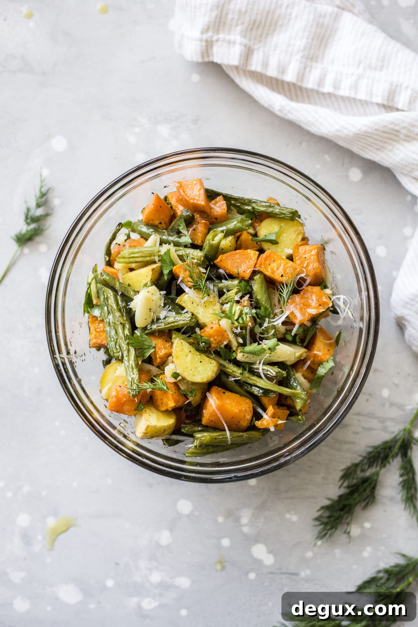 Crispy Roasted Potato Salad with Herbed Vinaigrette 2 roasted potato salad (mayo-free!) I howsweeteats.com #potato #salad #sidedish #greenbeans