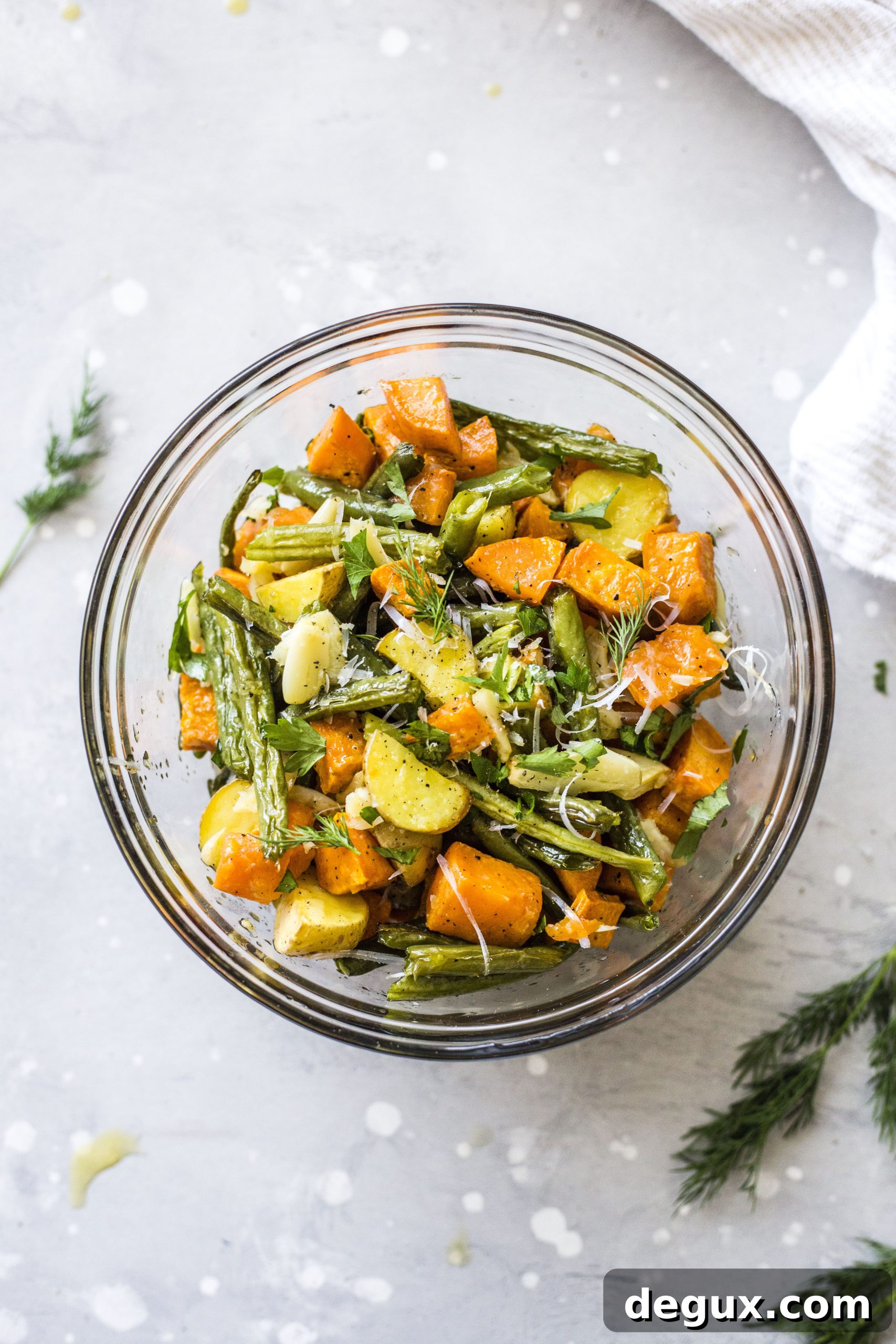 Crispy Roasted Potato Salad with Herbed Vinaigrette 6 roasted potato salad (mayo-free!) I howsweeteats.com #potato #salad #sidedish #greenbeans