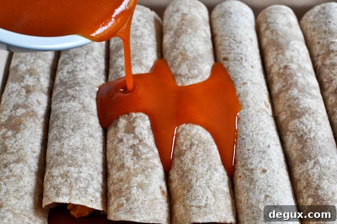 Buffalo Chicken Enchiladas I howsweeteats.com