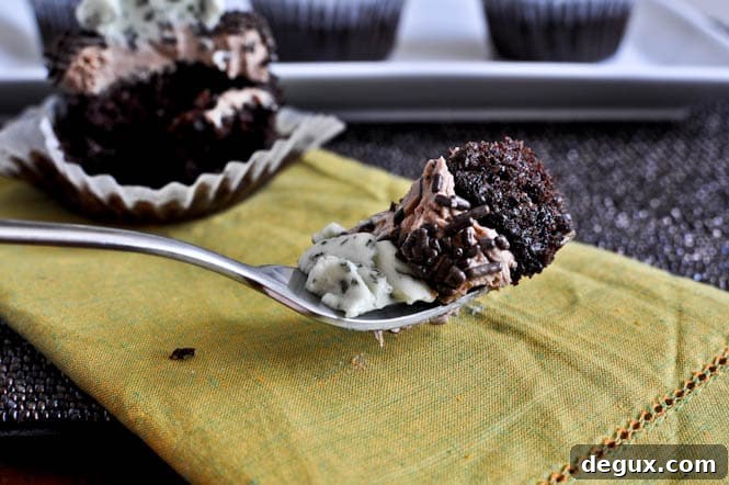Milk Chocolate Cupcakes with Fresh Mint Frosting Milk Chocolate Cupcakes with Fresh Mint Frosting