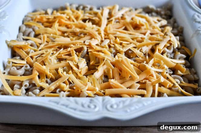 Cheddar Chili Cornbread Pasta Bake I howsweeteats.com
