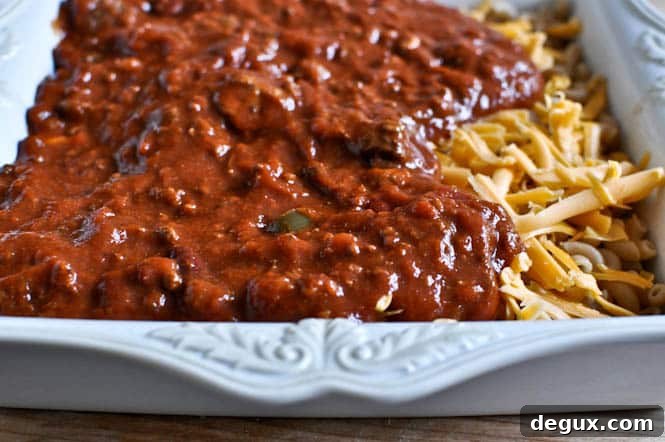Cheddar Chili Cornbread Pasta Bake I howsweeteats.com