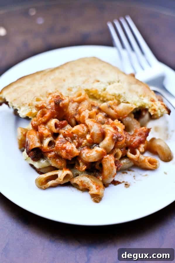 Cheddar Chili Cornbread Pasta Bake I howsweeteats.com