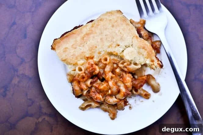 Cheddar Chili Cornbread Pasta Bake I howsweeteats.com