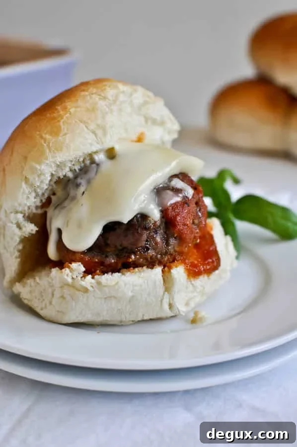 Cheesy Stuffed Meatball Sliders Cheesy Stuffed Meatball Sliders