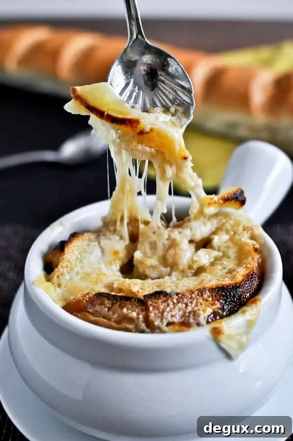 Crockpot French Onion Soup I howsweeteats.com