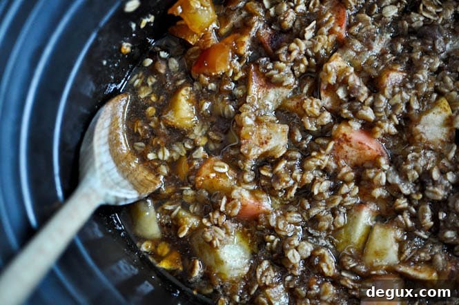 Crockpot Caramel Apple Crumble Crockpot Caramel Apple Crumble