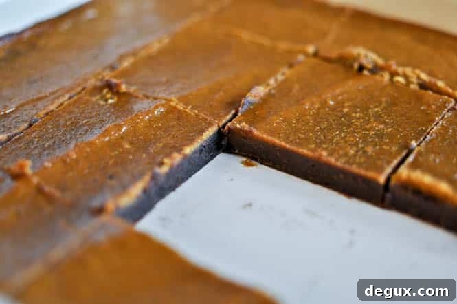 Pumpkin Pie Fudge Brownie Bars I howsweeteats.com