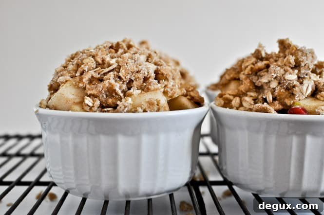 Pomegranate Pear Crumble Cups Pomegranate Pear Crumble Cups