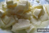 Vanilla Bean Cupcakes with Silky Vanilla Bean Frosting