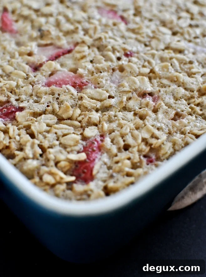 Strawberry Banana Cream Baked Oatmeal Squares