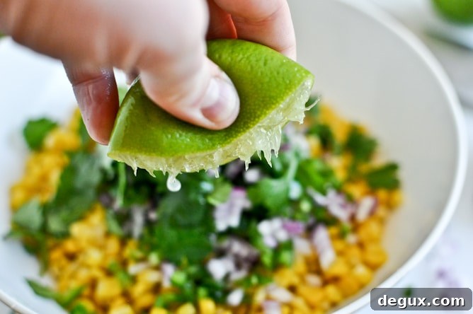 Just Like Chipotle's Corn Salsa I howsweeteats.com