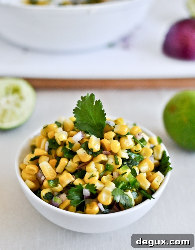 Just Like Chipotle's Corn Salsa I howsweeteats.com