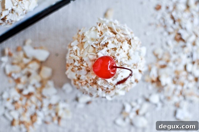 Coconut Tres Leches Cupcakes I howsweeteats.com Coconut Tres Leches Cupcakes I howsweeteats.com