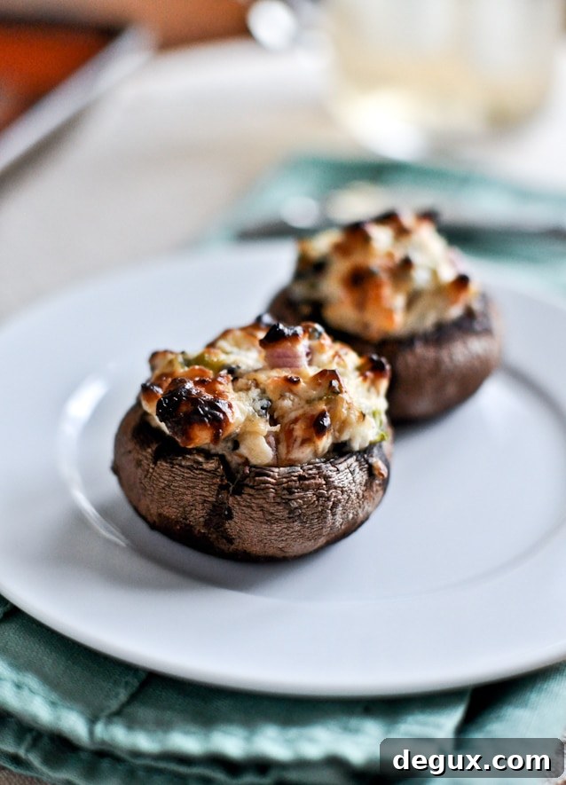 Pizza Stuffed Mushrooms I howsweeteats.com Pizza Stuffed Mushrooms I howsweeteats.com