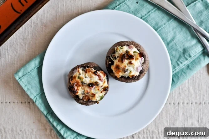 Pizza Stuffed Mushrooms I howsweeteats.com Pizza Stuffed Mushrooms I howsweeteats.com