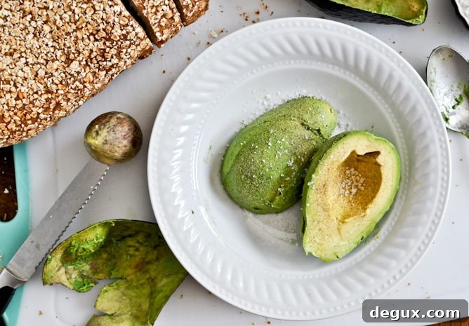 my favorite avocado toast I howsweeteats.com my favorite avocado toast I howsweeteats.com