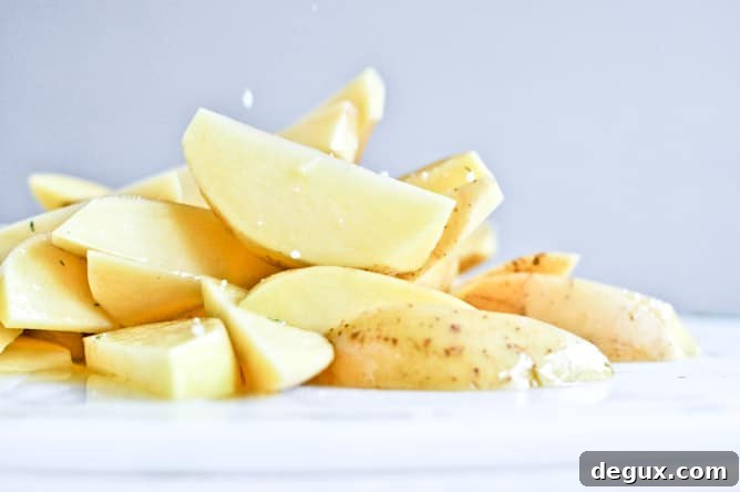 Sour Cream + Onion Oven Fries I howsweeteats.com