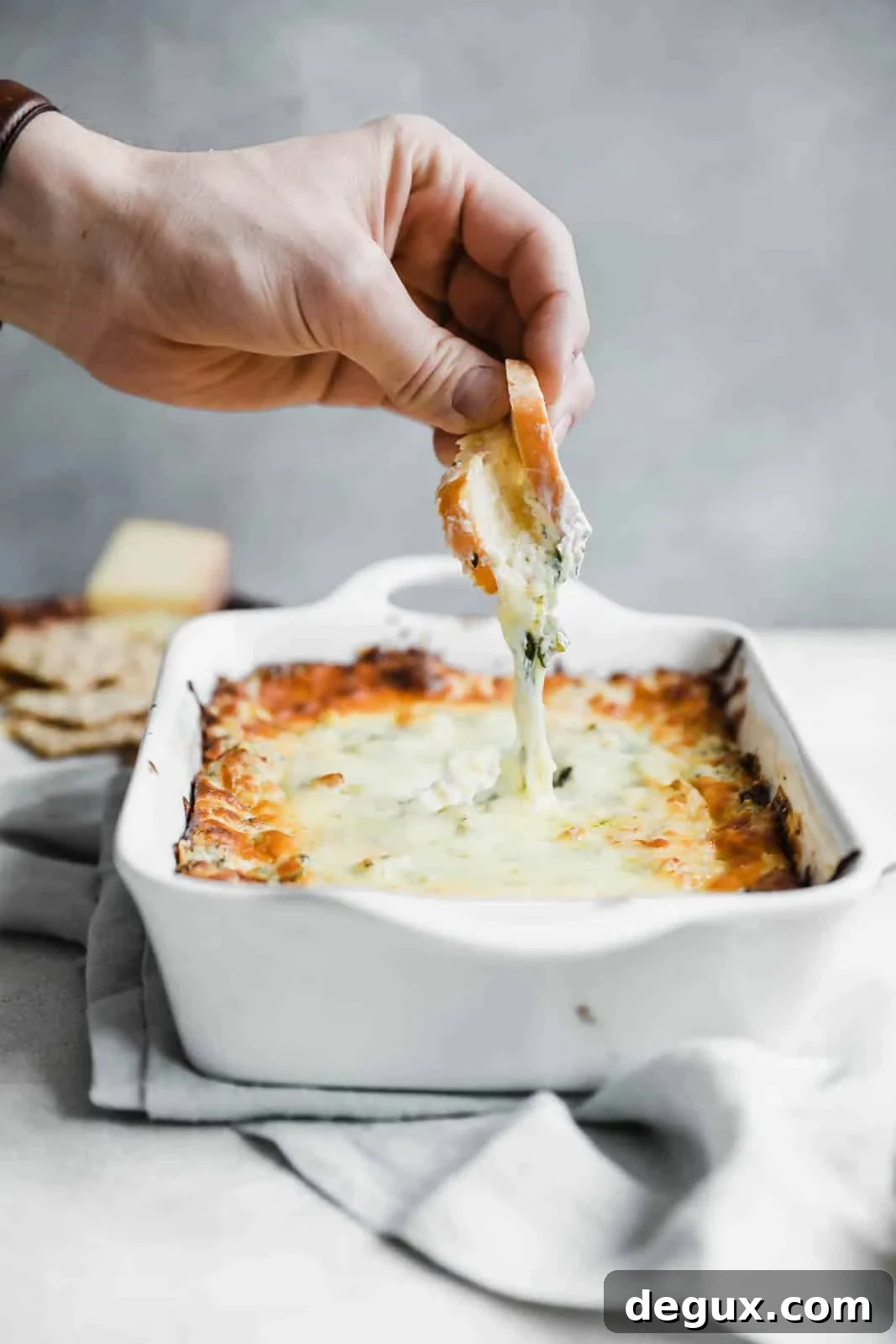 spinach artichoke bacon dip I howsweeteats.com #spinach #artichoke #bacon #dip #appetizers