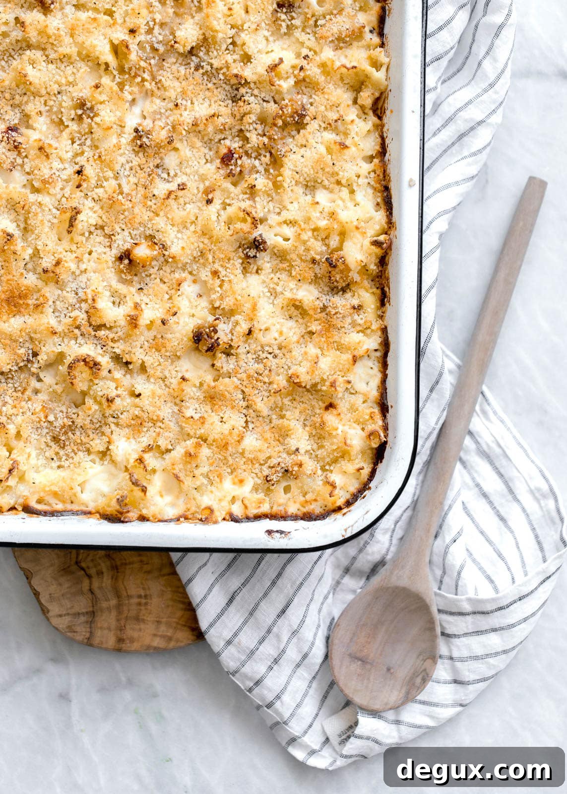 lobster mac and cheese I howsweeteats.com 
