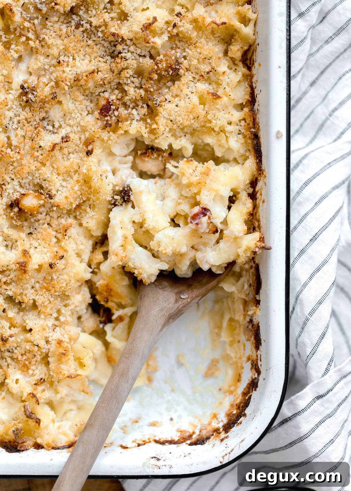 lobster mac and cheese I howsweeteats.com 