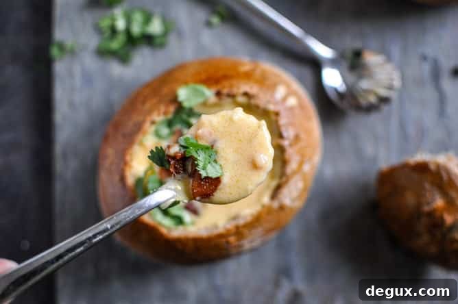 Beer Cheese Soup in Easy Homemade Whole Wheat Bread Bowls I howsweeteats.com