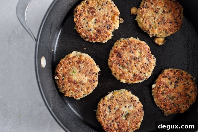 Crispy Quinoa Sliders I howsweeteats.com