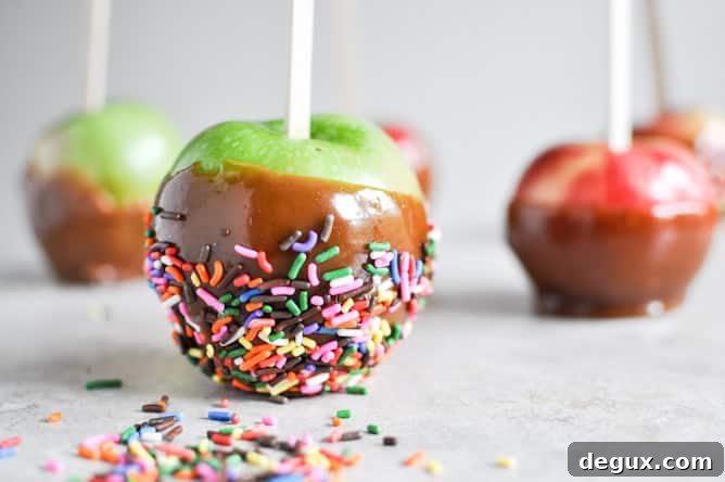 Vanilla Bourbon Caramel Apples I howsweeteats.com