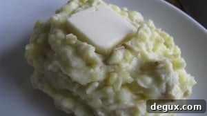 Smashed potatoes with butter