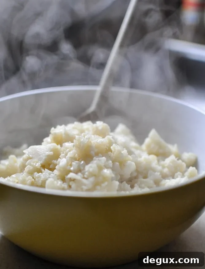 Creamy Cauliflower Soup I howsweeteats.com