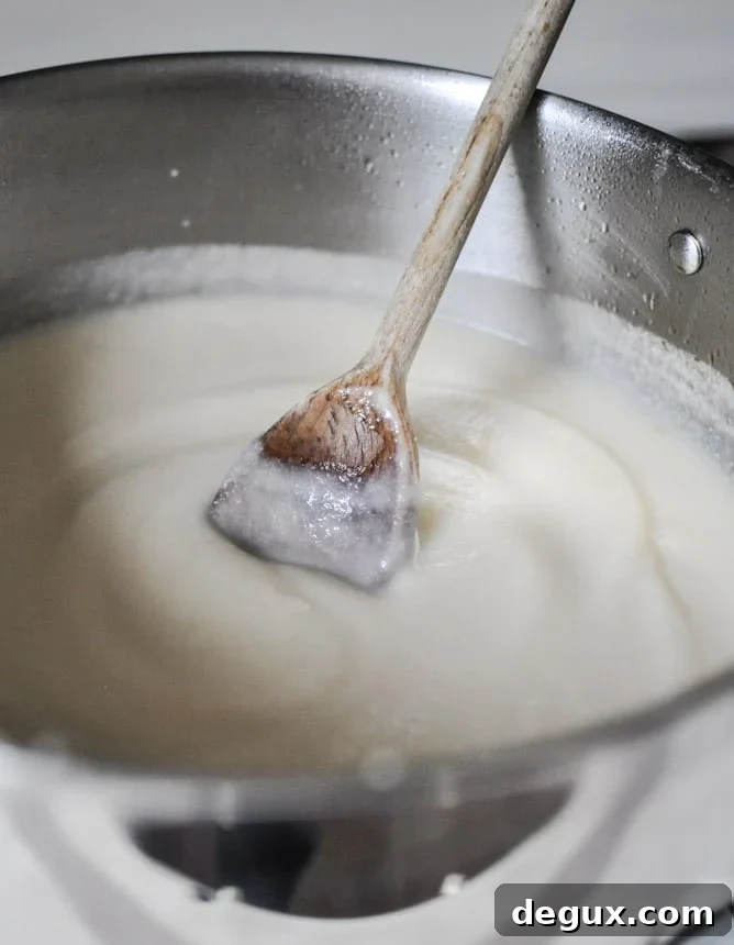 Creamy Cauliflower Soup I howsweeteats.com