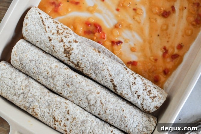 Lightened Up Chicken Enchiladas I howsweeteats.com