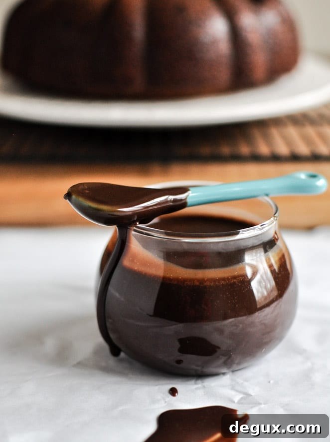 Chocolate Fudge Peanut Butter Cake I howsweeteats.com