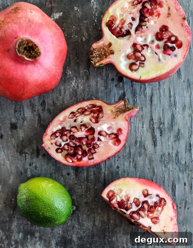 Pomegranate Margaritas I howsweeteats.com
