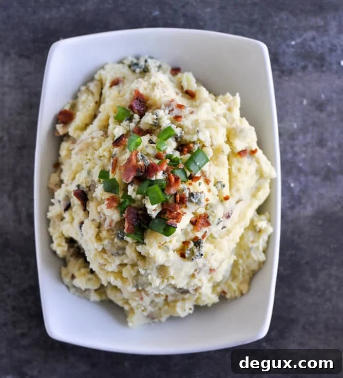 Buttermilk Bacon Blue Smashed Potatoes I howsweeteats.com Buttermilk Bacon Blue Smashed Potatoes I howsweeteats.com