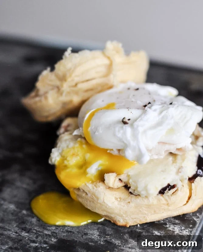 Thanksgiving Leftover Breakfast Biscuits I howsweeteats.com