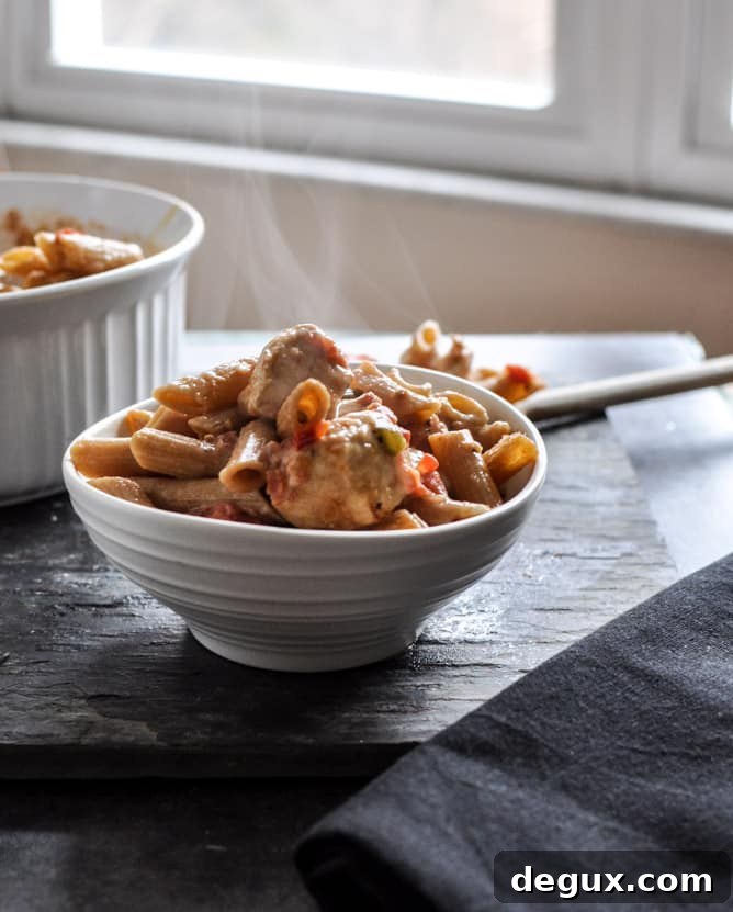 Super Easy Creamy Tomato and Chicken Baked Penne Super Easy Creamy Tomato and Chicken Baked Penne