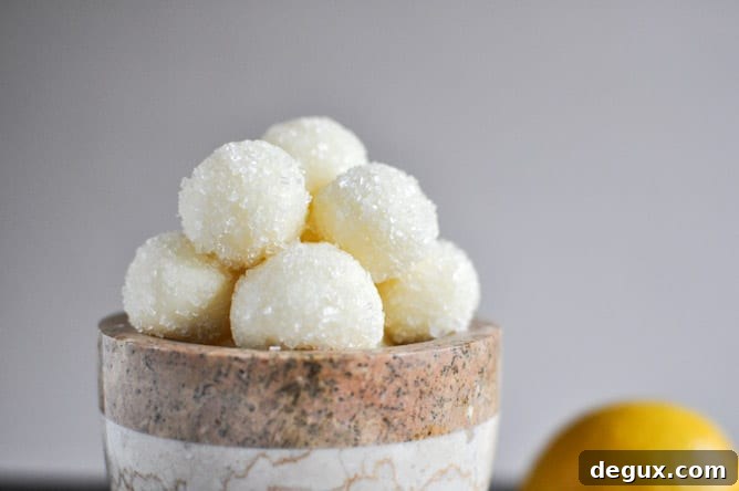 Sparkly White Chocolate Lemon Truffles I howsweeteats.com