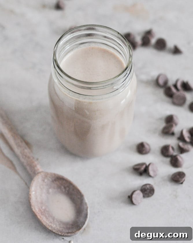 Homemade Irish Cream Liqueur I howsweeteats.com Homemade Irish Cream Liqueur I howsweeteats.com