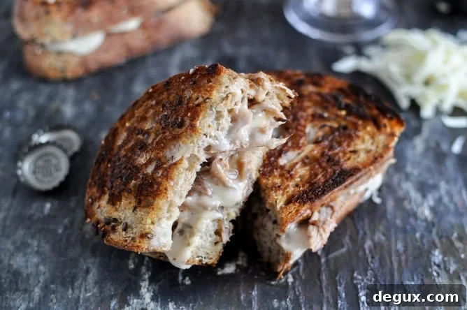 Crockpot Pulled Pork + Beer Cheese Grilled Cheese Sandwiches I howsweeteats.com Crockpot Pulled Pork + Beer Cheese Grilled Cheese Sandwiches I howsweeteats.com