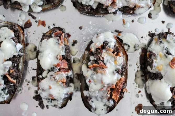 Bacon Blue Cheeseburger Potato Skins I howsweeteats.com Bacon Blue Cheeseburger Potato Skins I howsweeteats.com