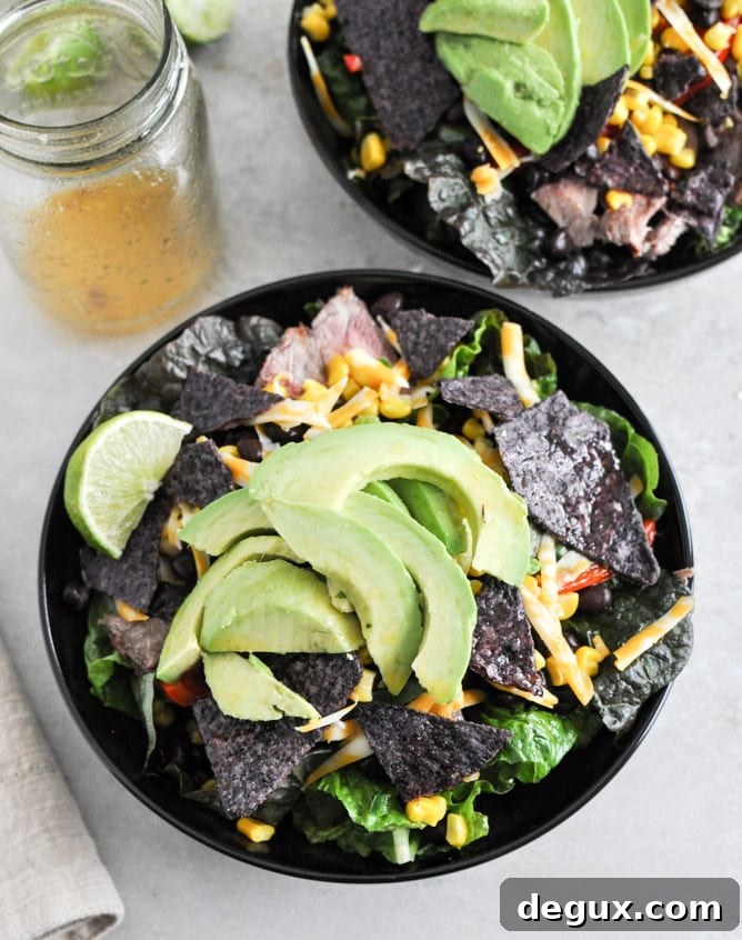 Tequila Lime Flank Steak Fajita Salad with Chile Lime Vinaigrette I howsweeteats.com