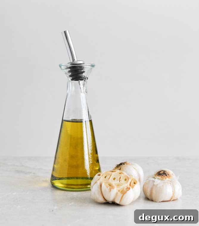 How To Make Roasted Garlic Oil I howsweeteats.com