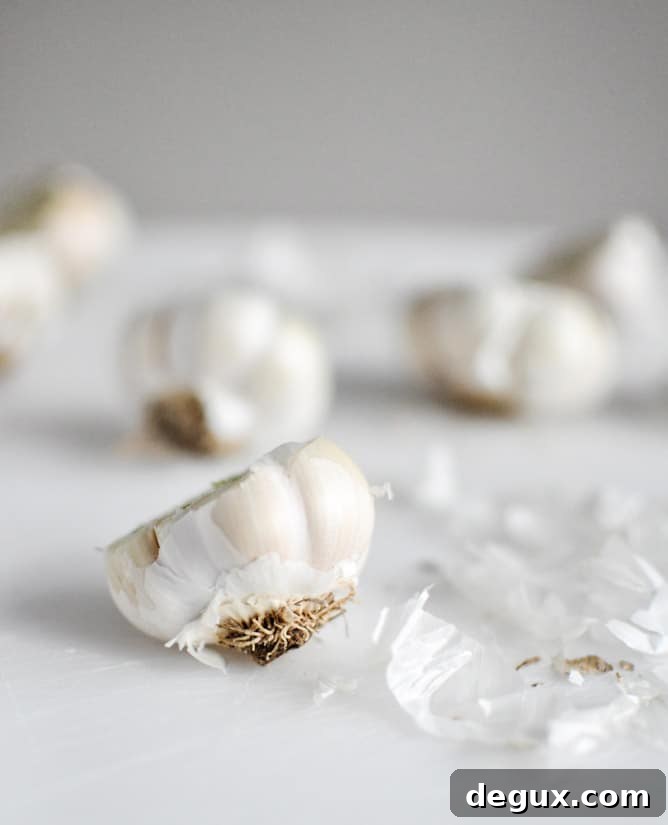 How To Make Roasted Garlic Oil I howsweeteats.com