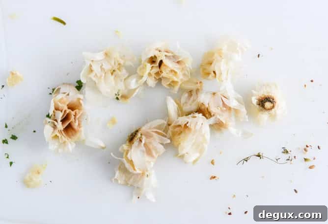 How To Make Roasted Garlic Oil I howsweeteats.com