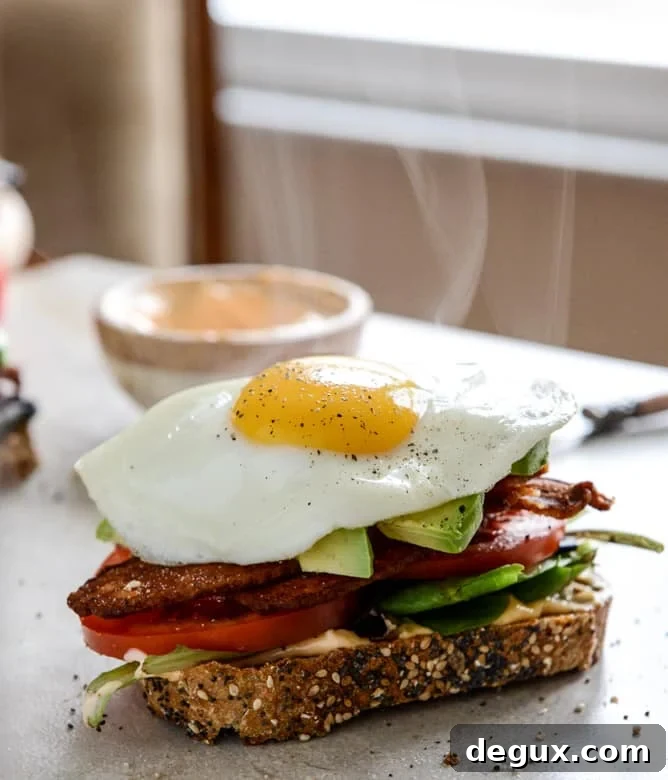 Avocado BLT's with Spicy Mayo and Fried Eggs I howsweeteats.com