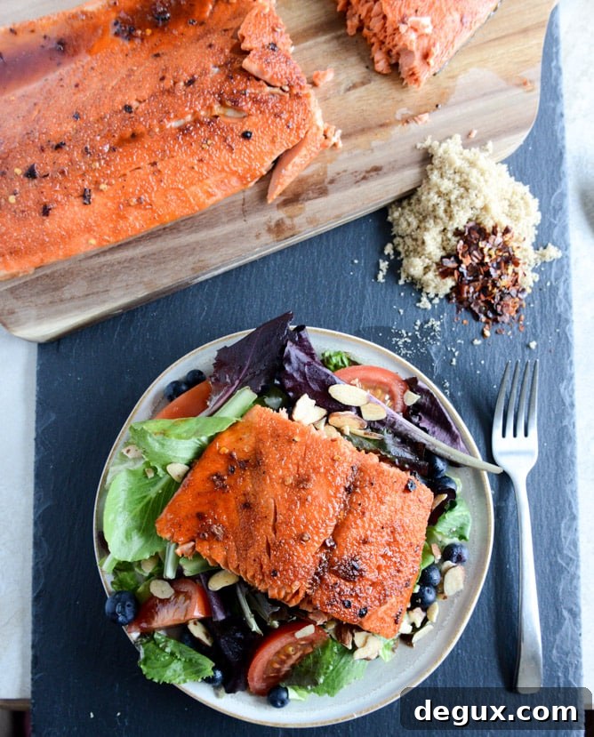 Broiled Spicy Brown Sugar Salmon I howsweeteats.com