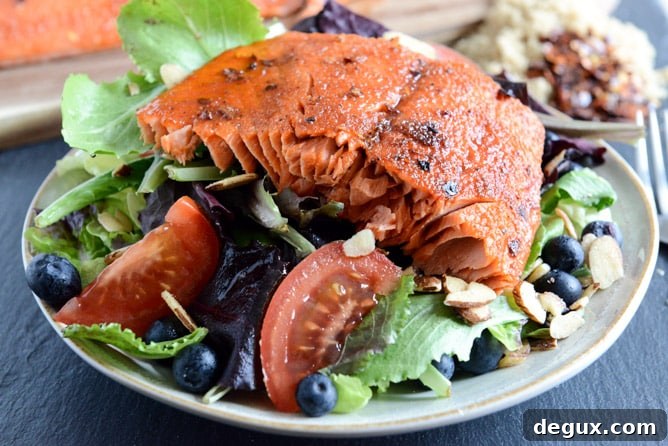 Broiled Spicy Brown Sugar Salmon I howsweeteats.com